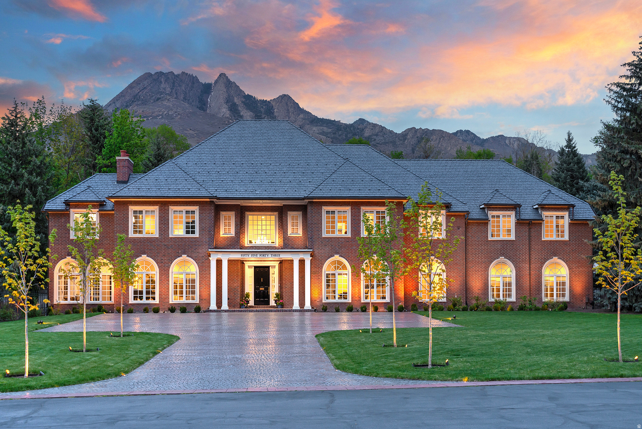 WALKER WOODS - Residential