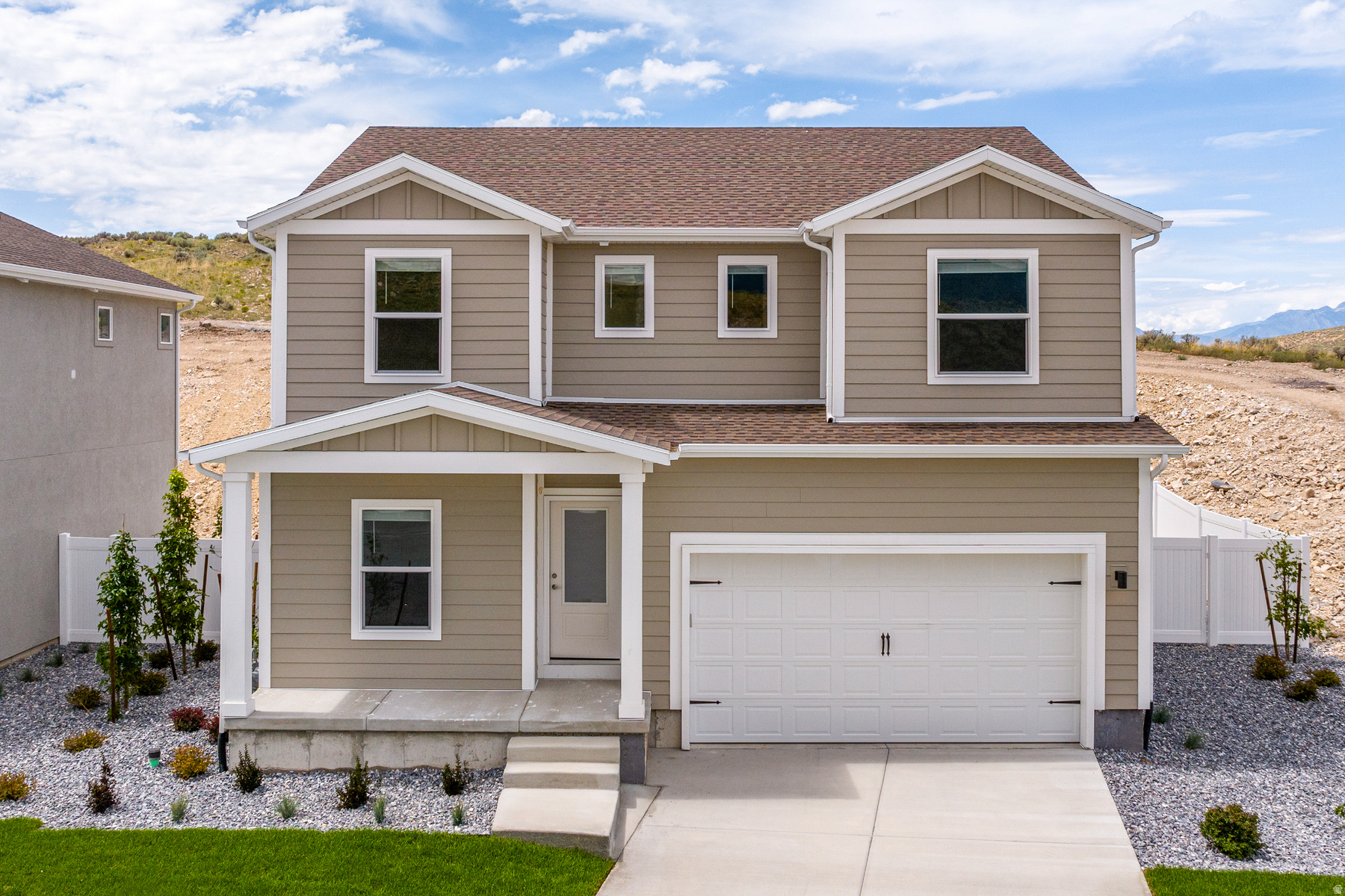 Corner lot! Only one neighbor! Quiet neighborhood! That and so much more! Come see this amazing home and this amazing lot that will sure go fast!