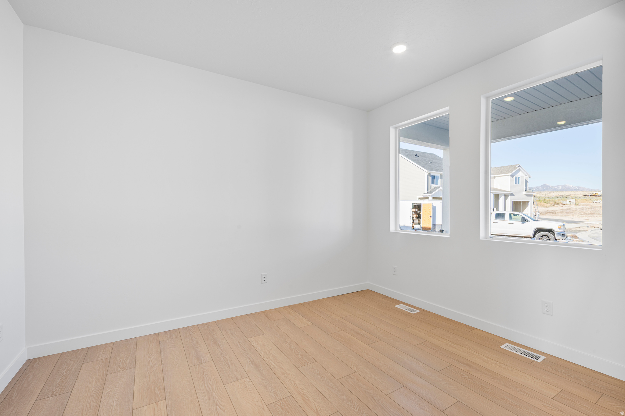 SIENNA HILLS - Residential