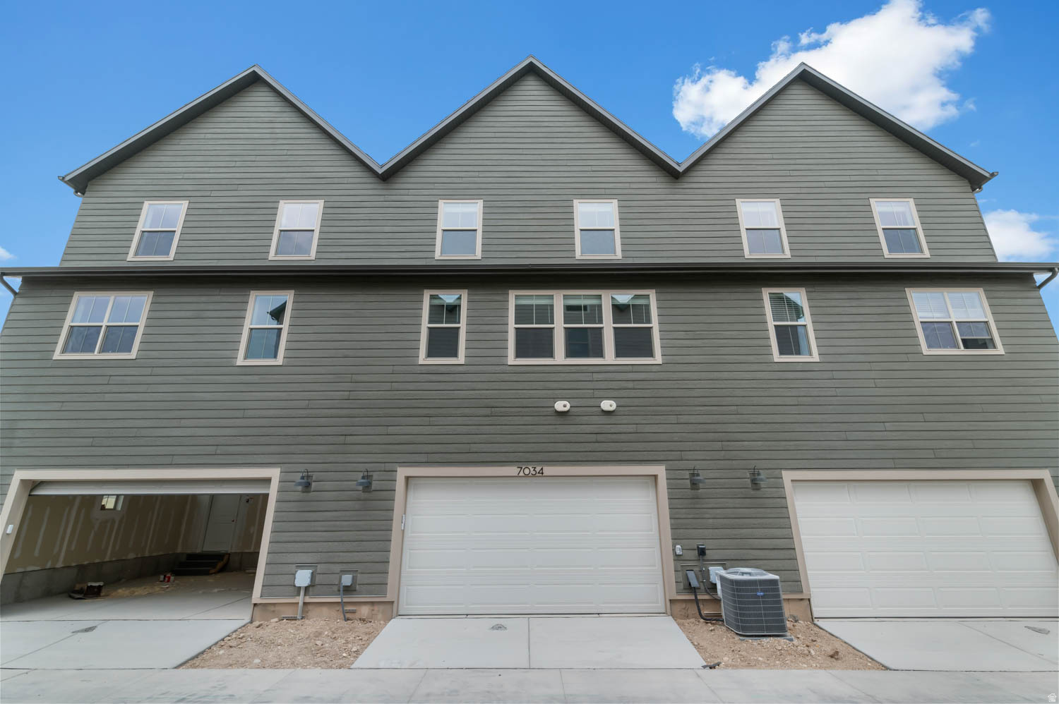 TERRAINE TOWNS 413 - Residential