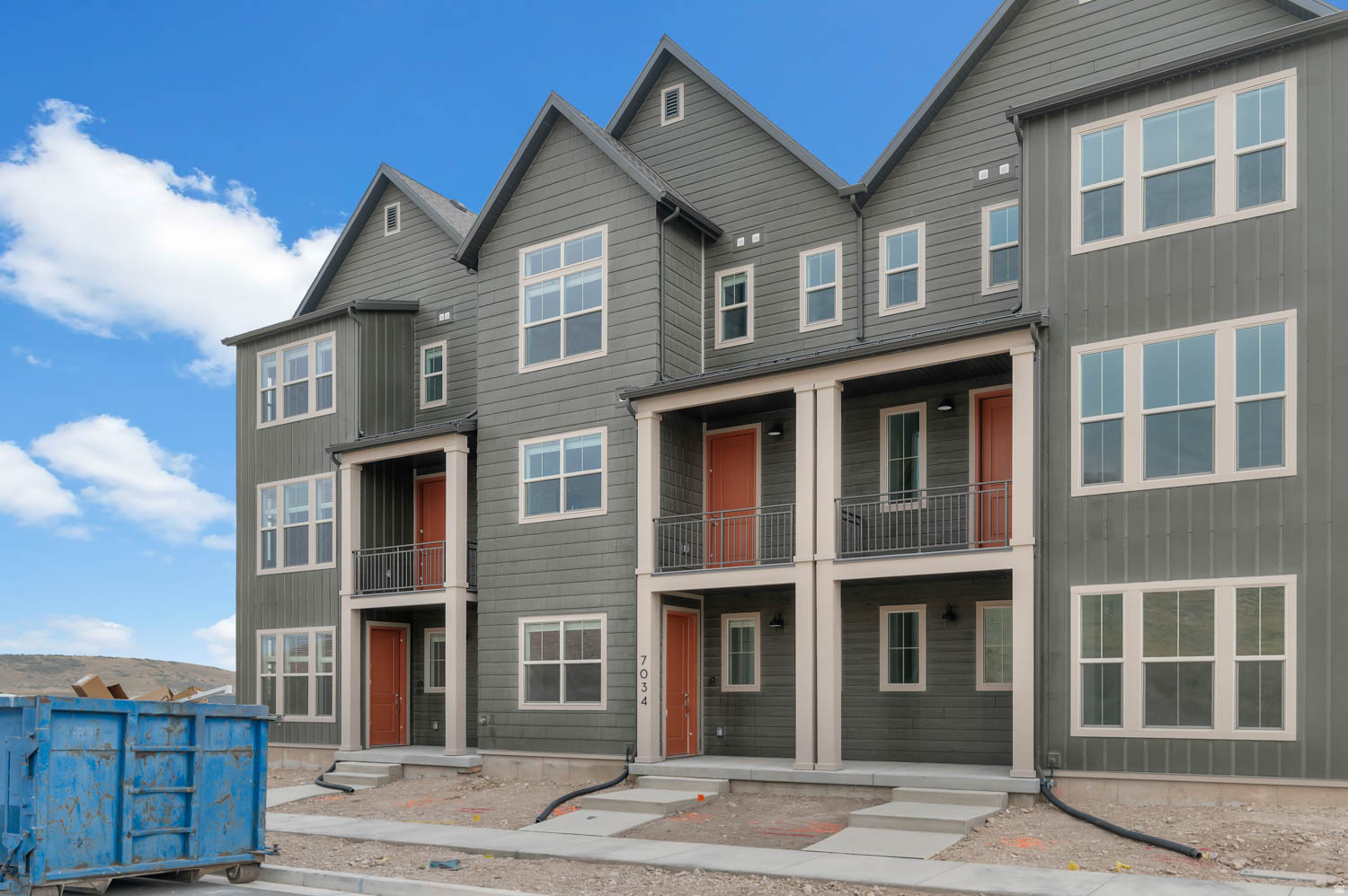 TERRAINE TOWNS 413 - Residential