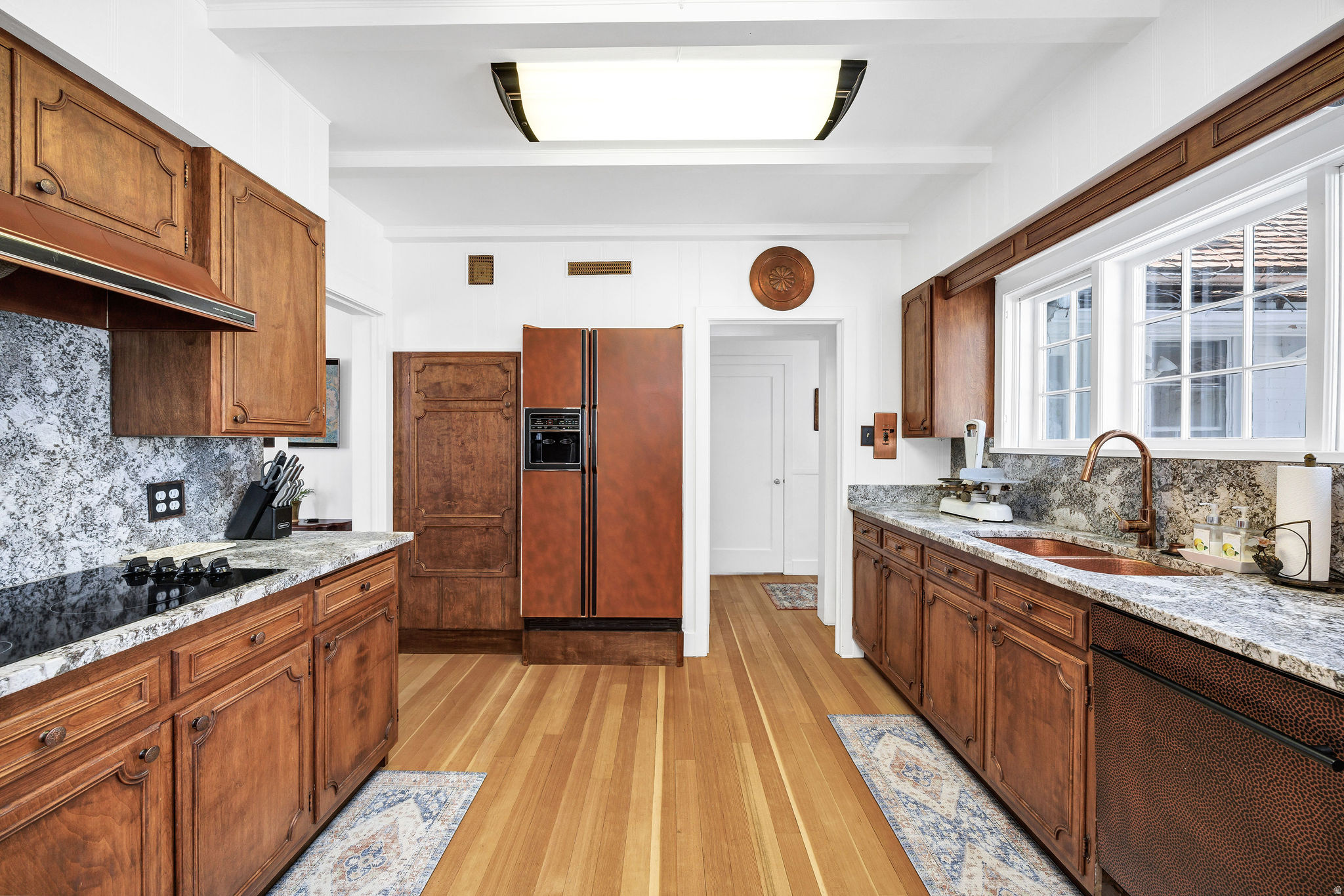 TEMPLE VIEW - Residential
