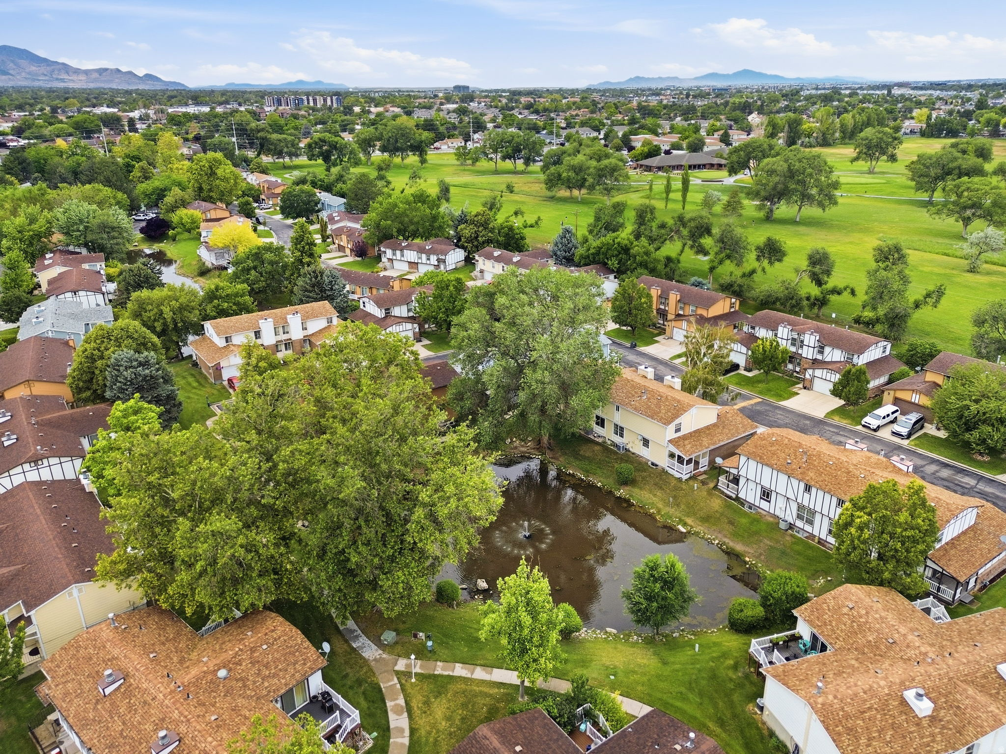 BARRINGTON PARK - Residential