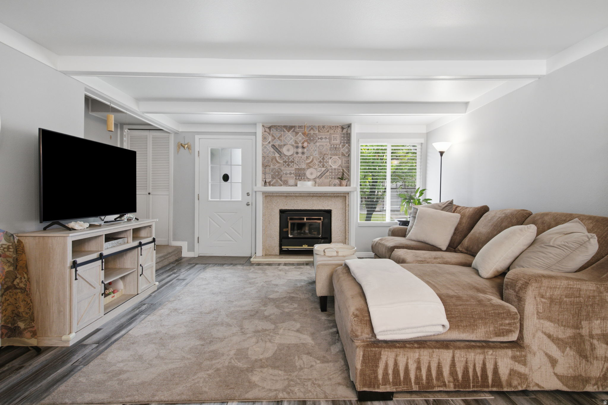 BARRINGTON PARK - Residential