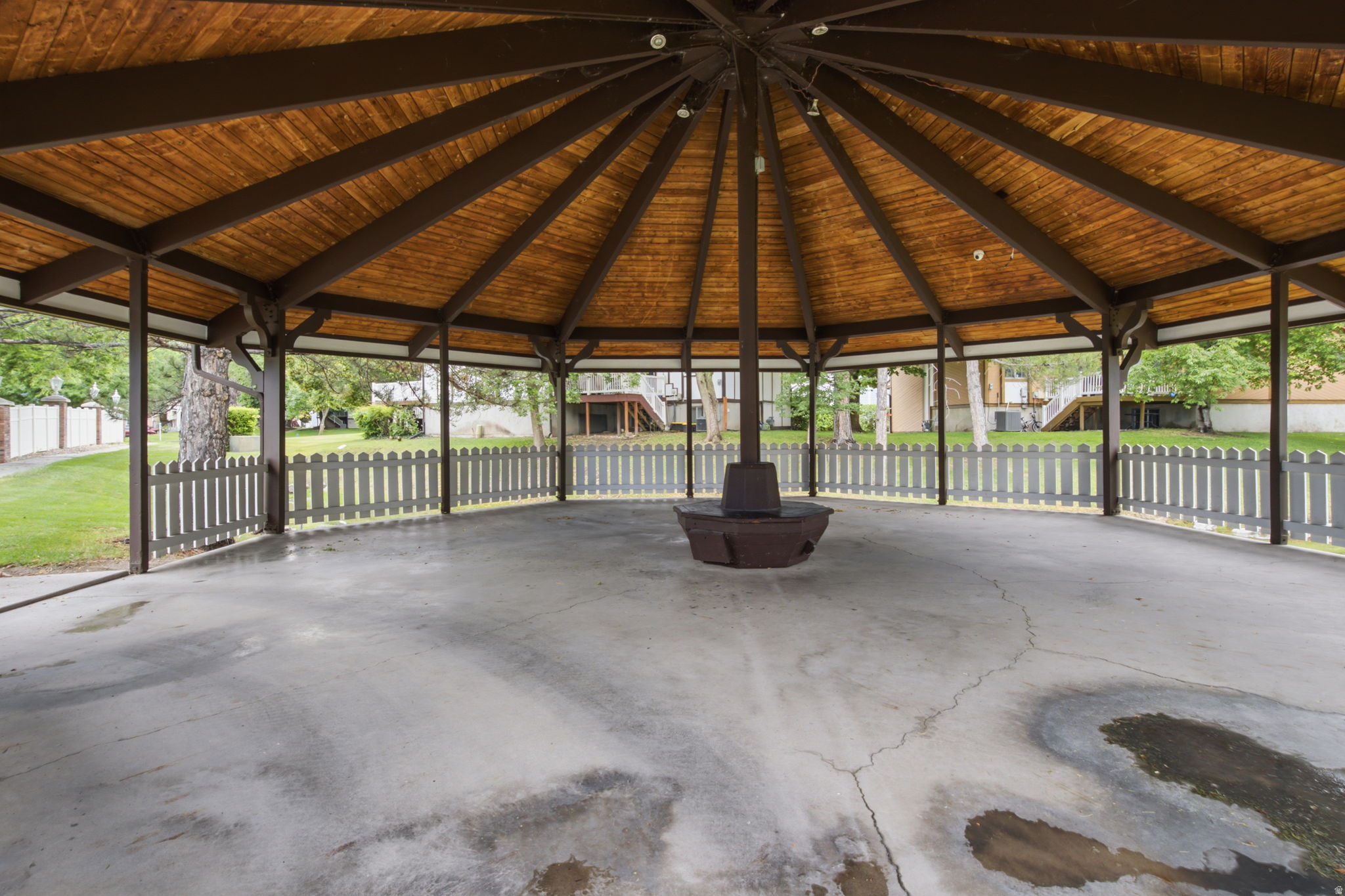 BARRINGTON PARK - Residential