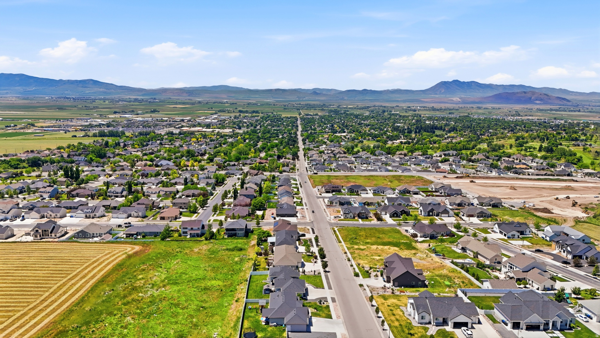 VISTAS AT DRY CANYON - Residential