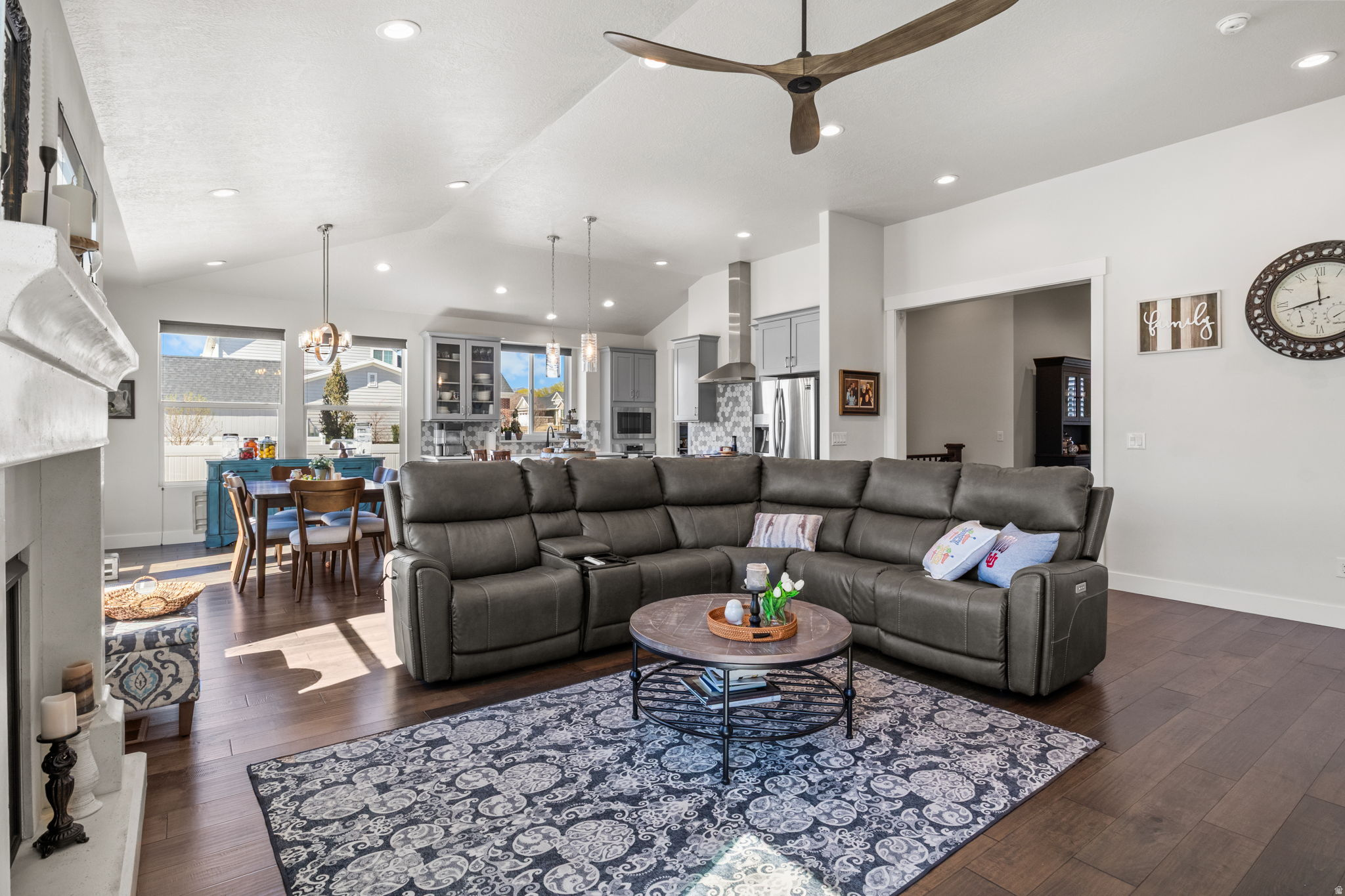 AUTUMNWOOD ESTATES - Residential