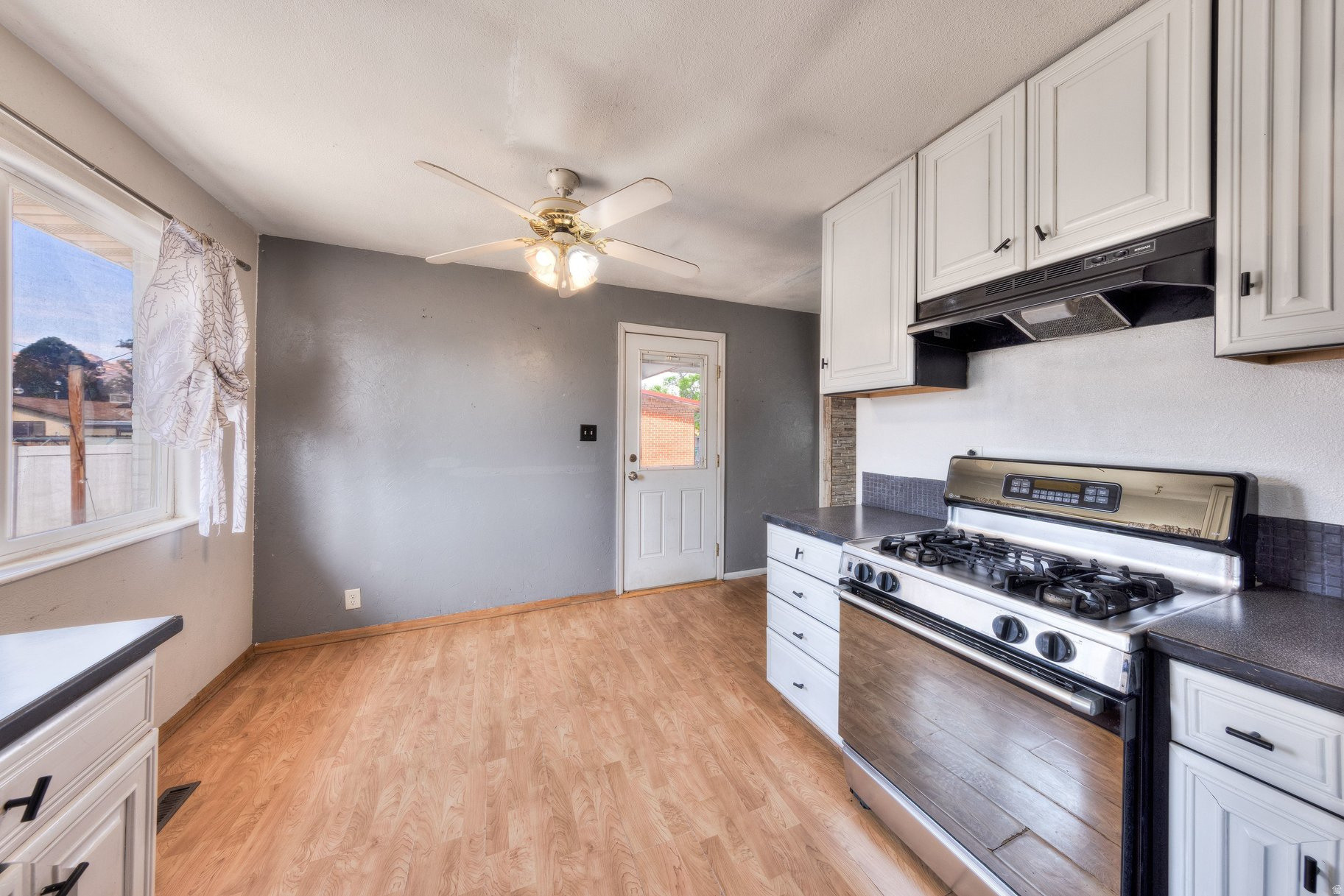 TAYLOR - Residential