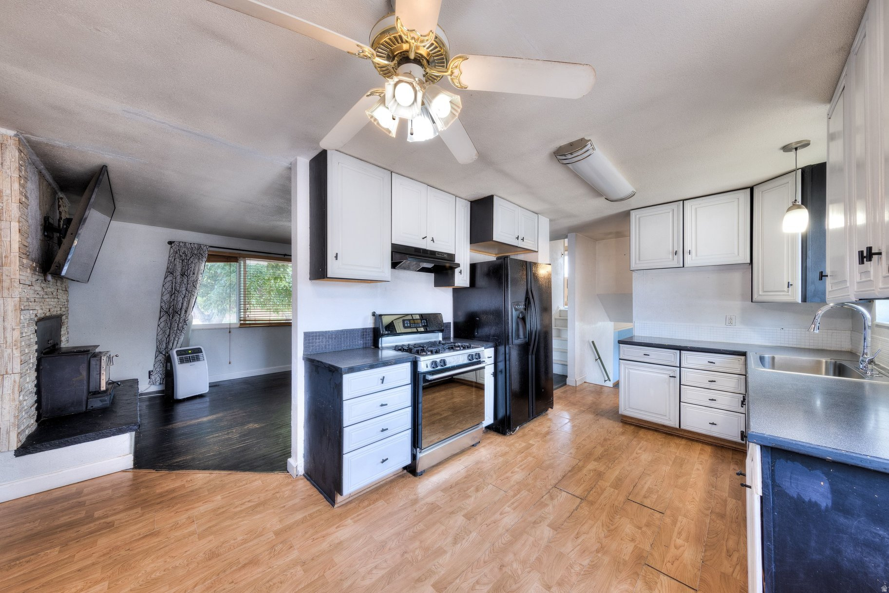 TAYLOR - Residential