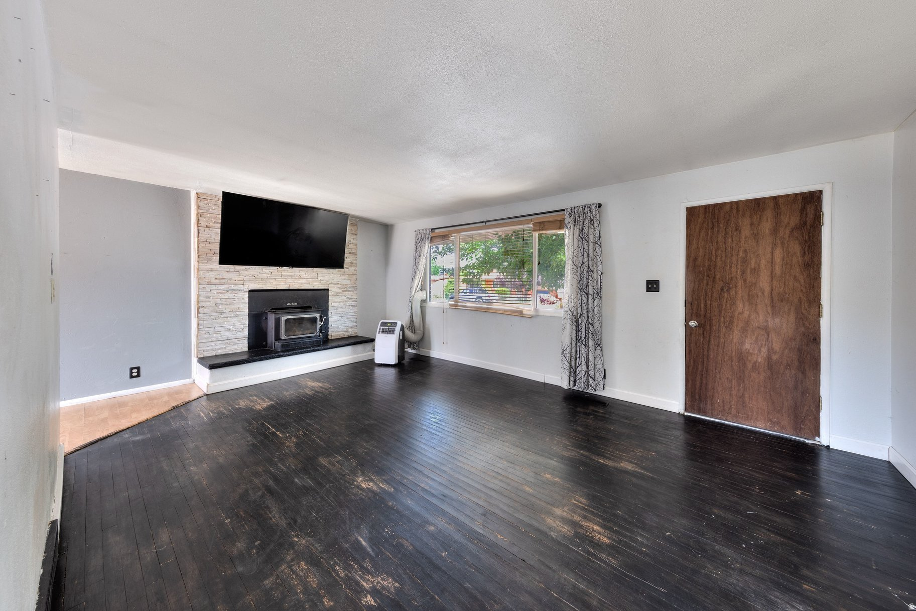 TAYLOR - Residential
