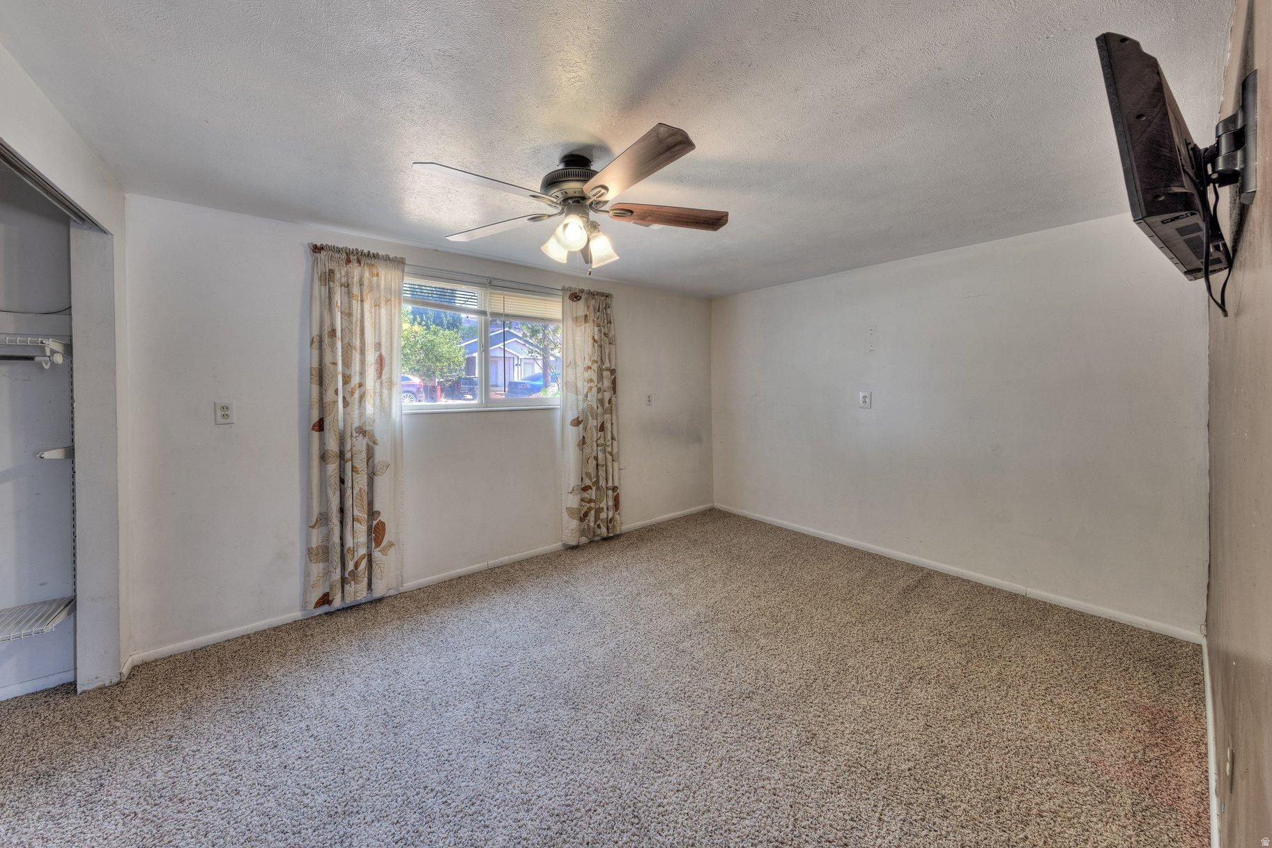 TAYLOR - Residential