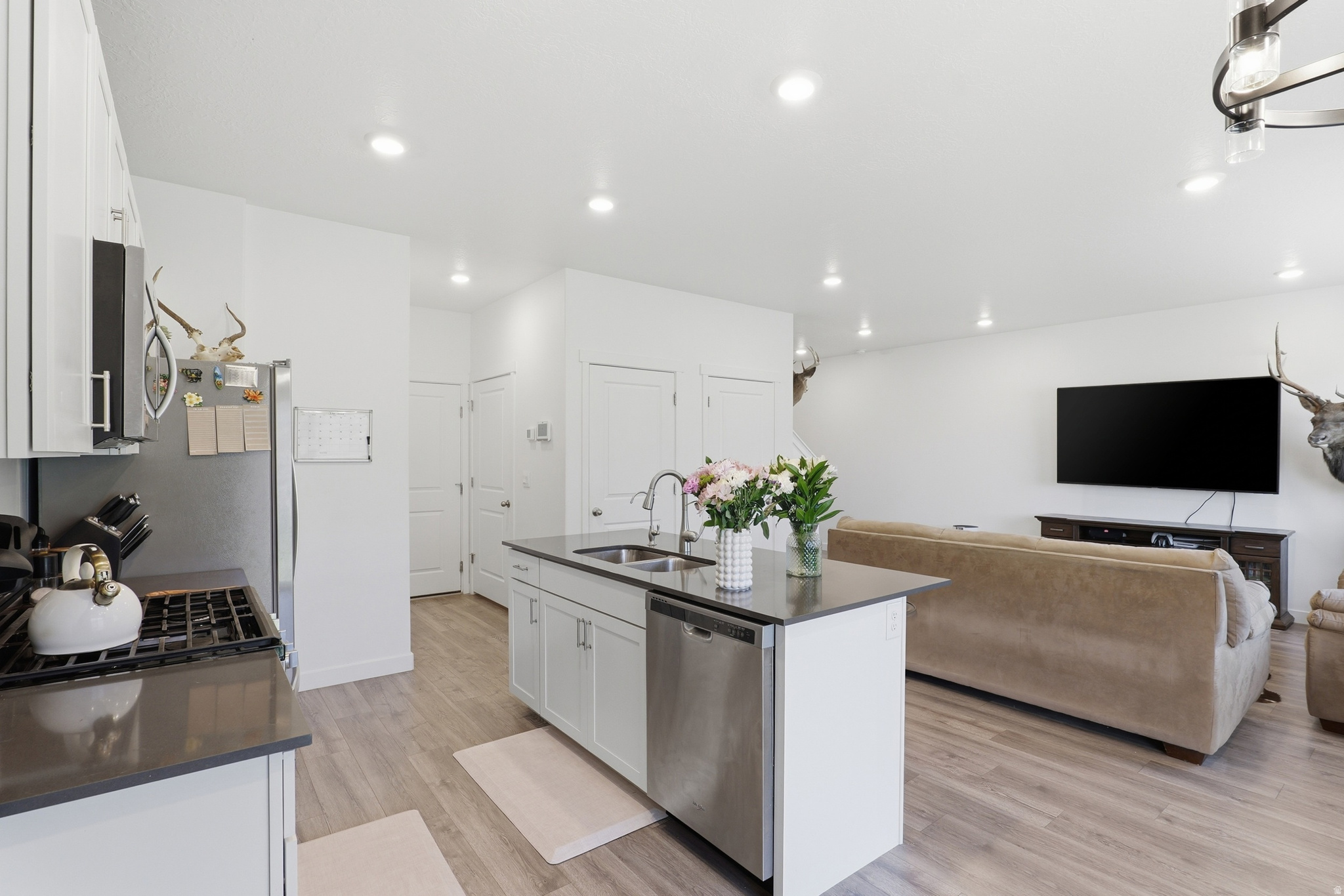 FOOTHILL VILLAGE - Residential