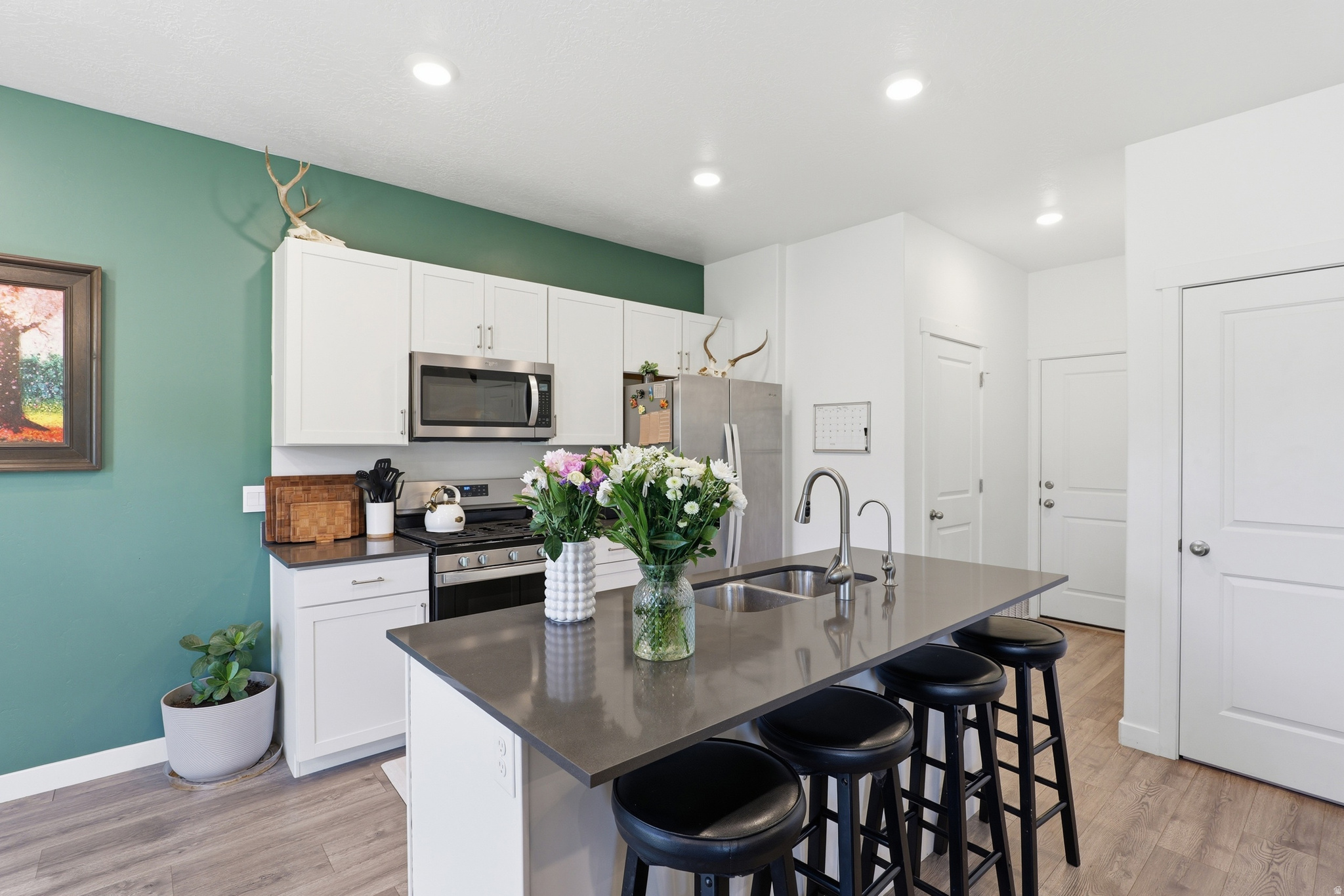 FOOTHILL VILLAGE - Residential