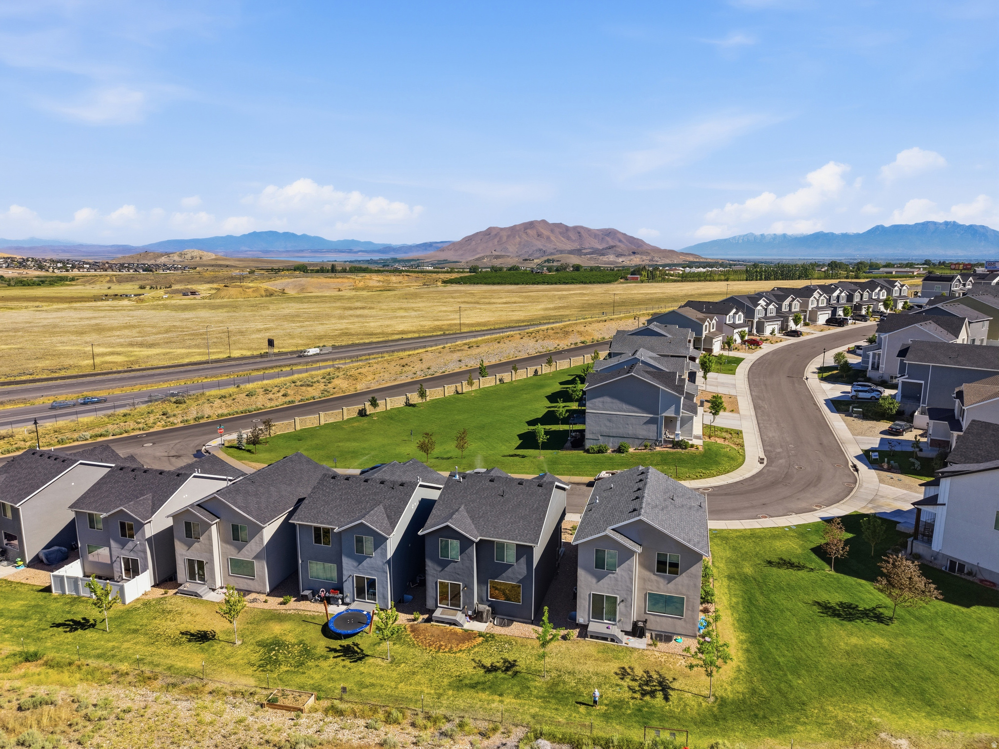 FOOTHILL VILLAGE - Residential