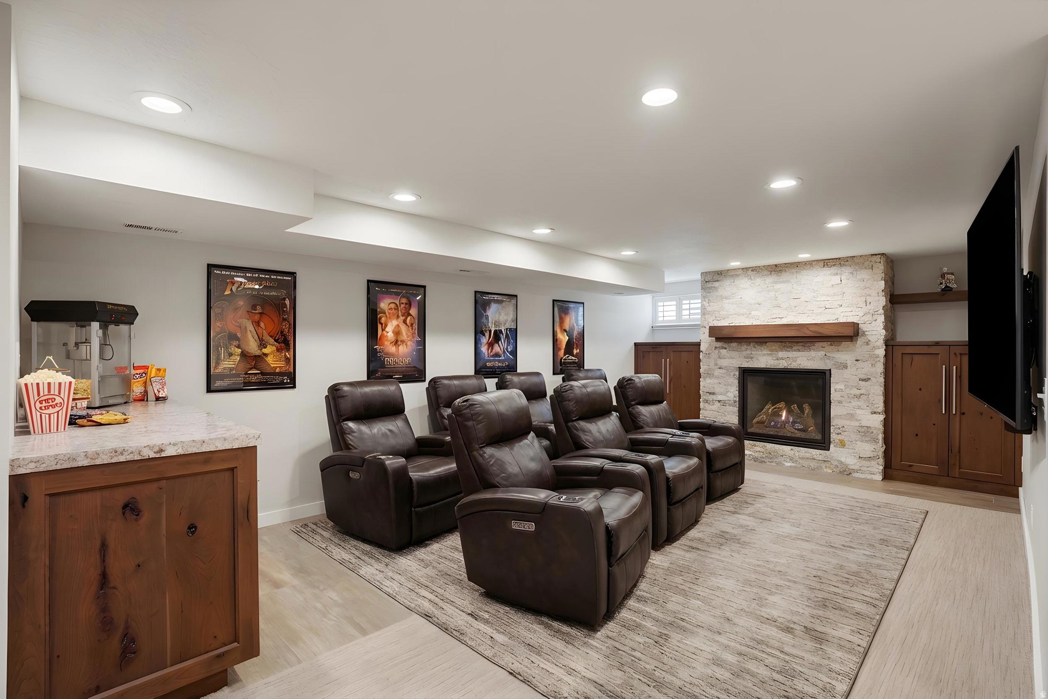 FULLER GARDENS - Residential