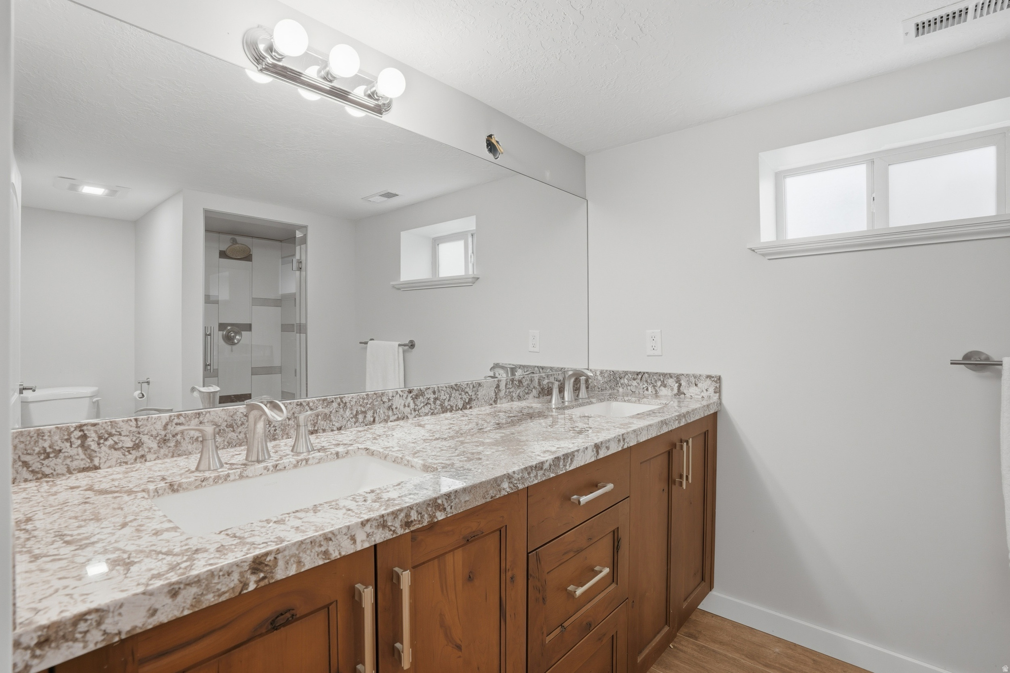FULLER GARDENS - Residential