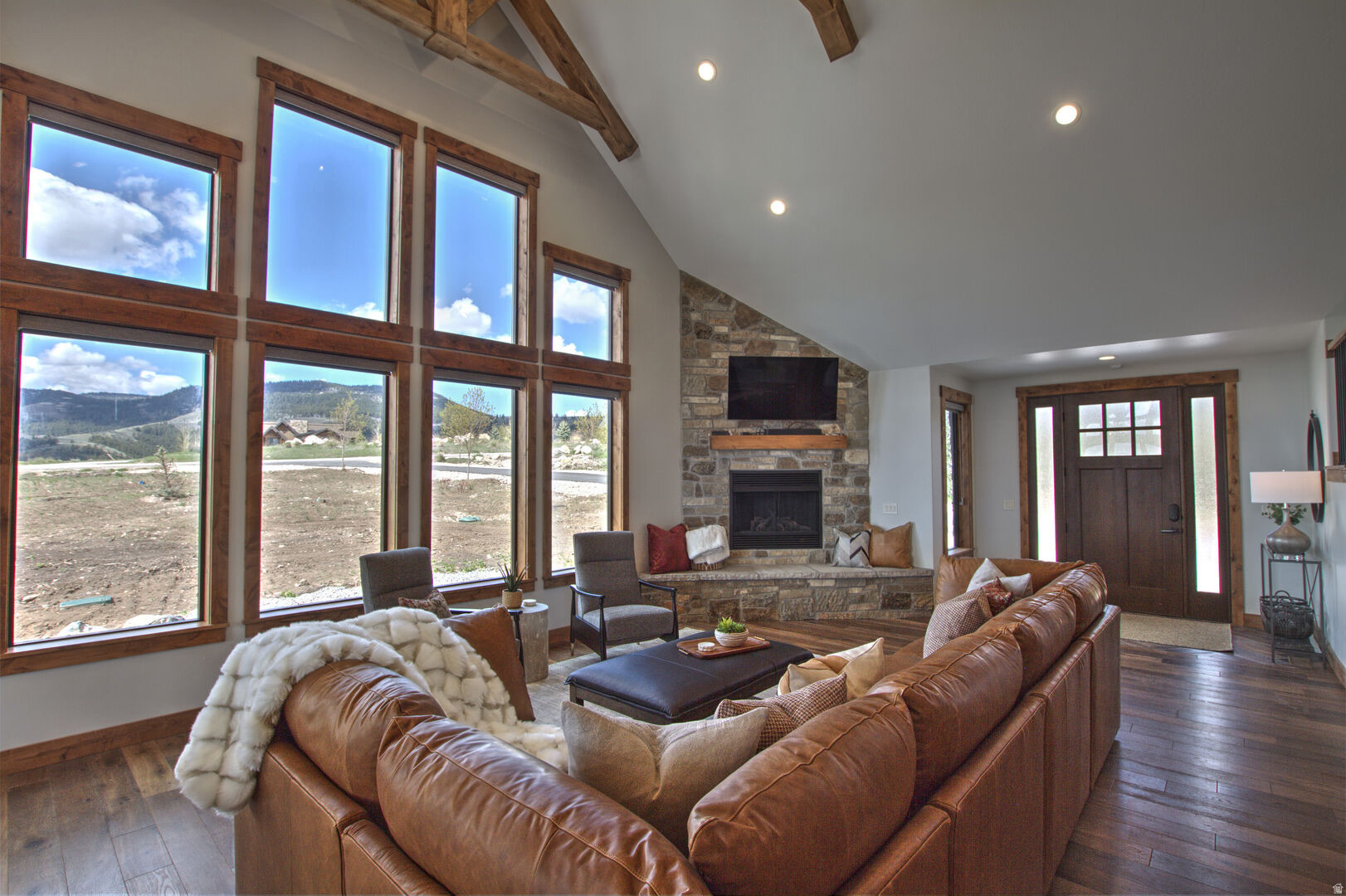 RESERVE SUMMIT LOT 10 - Residential