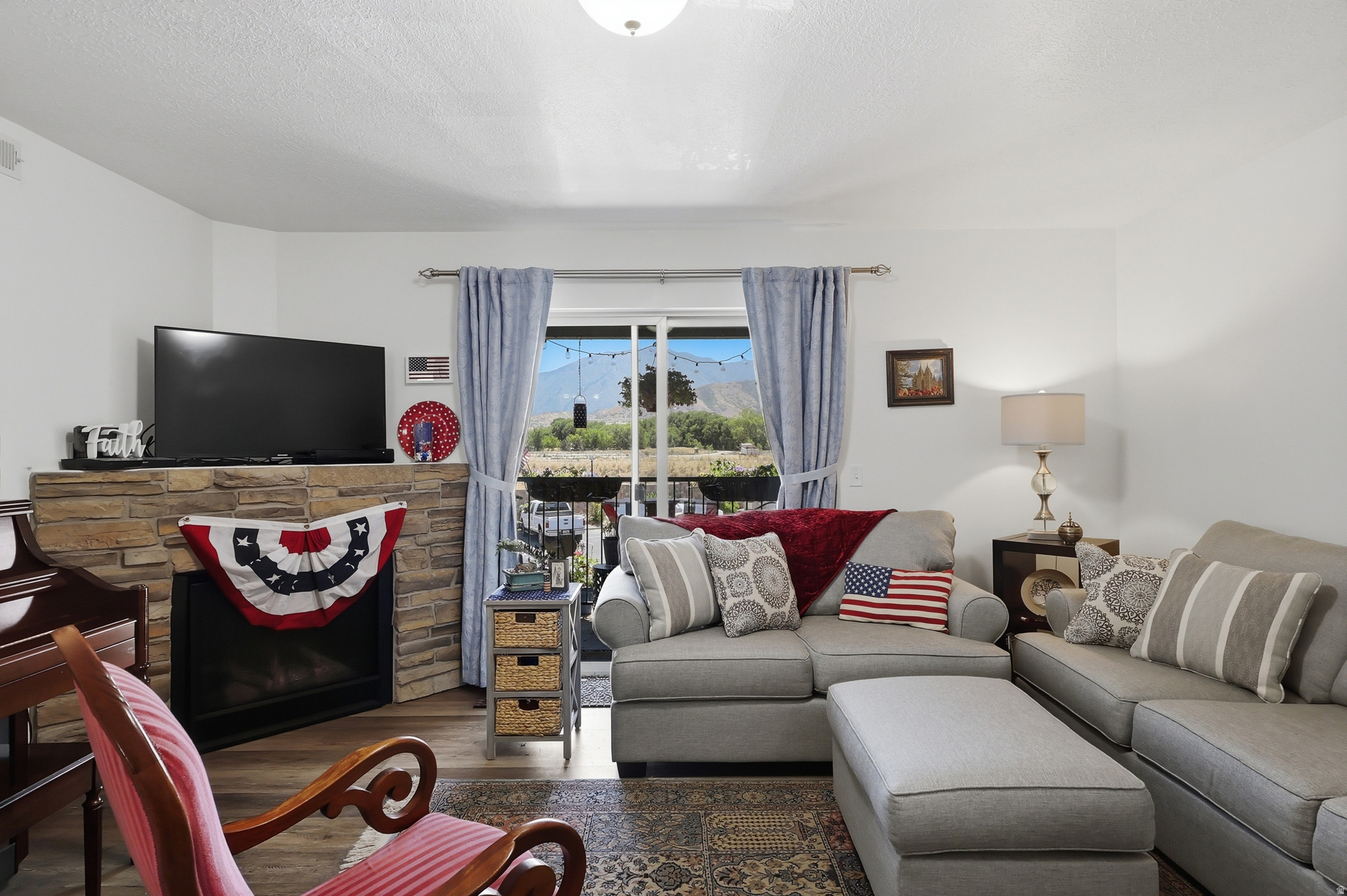 RIDGE - Residential