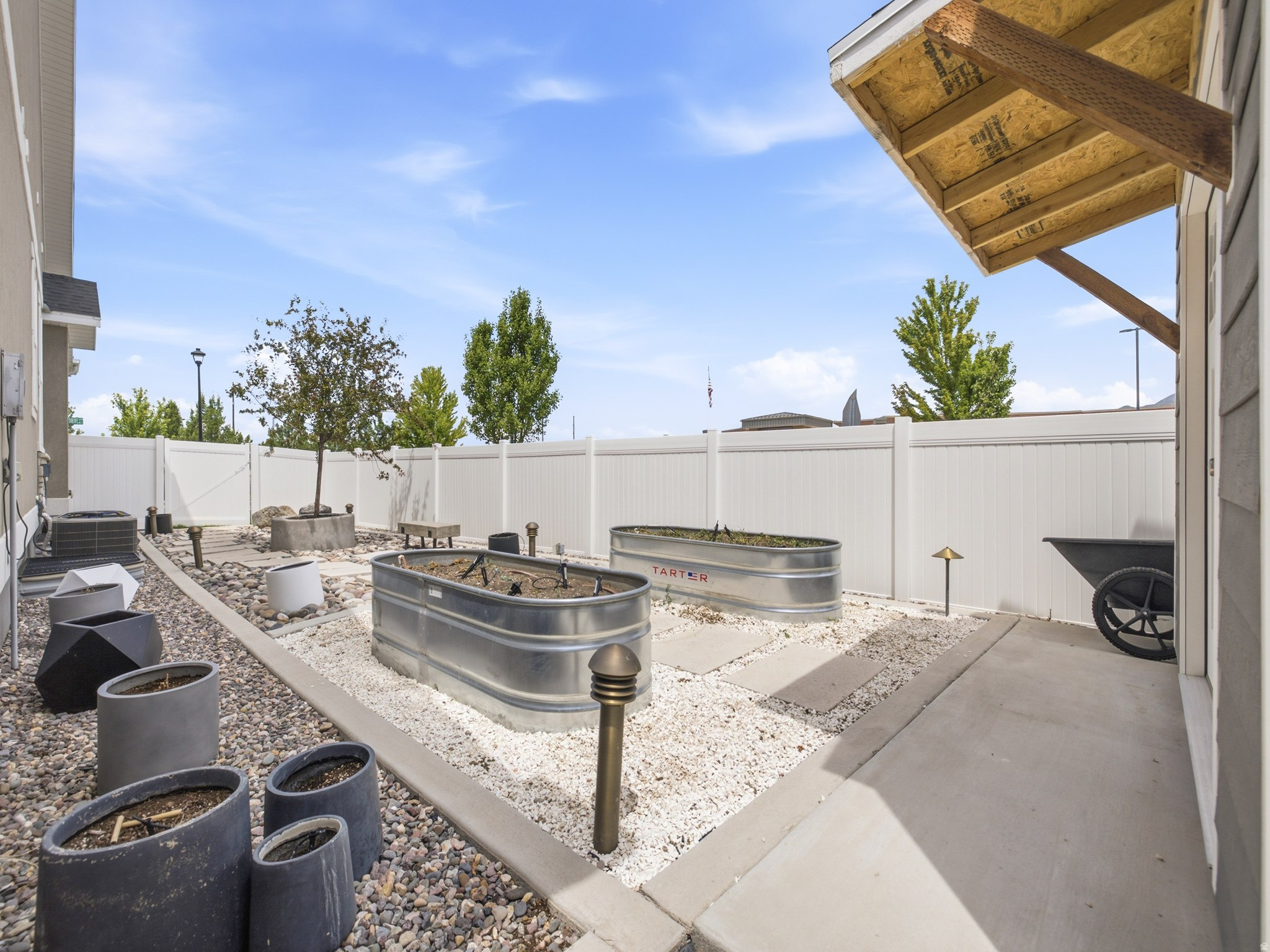 HARVEST PARK - Residential