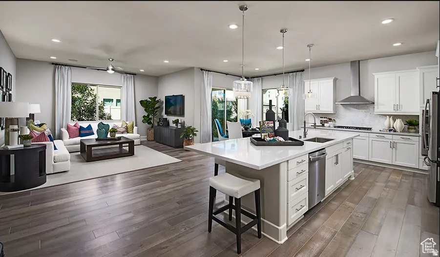PONY EXPRESS ESTATES - Residential