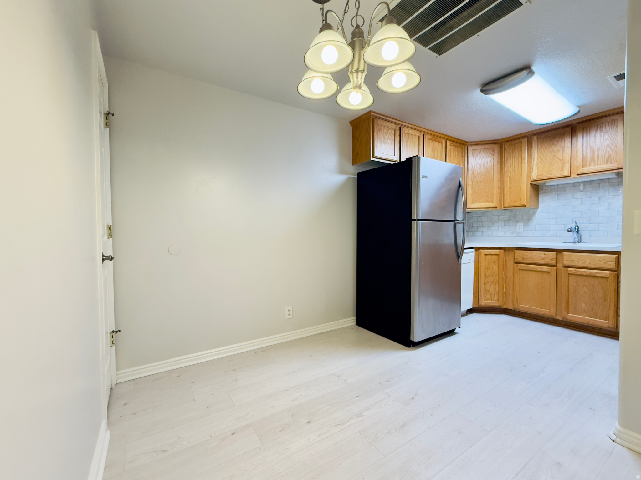 LAKERIDGE - Residential
