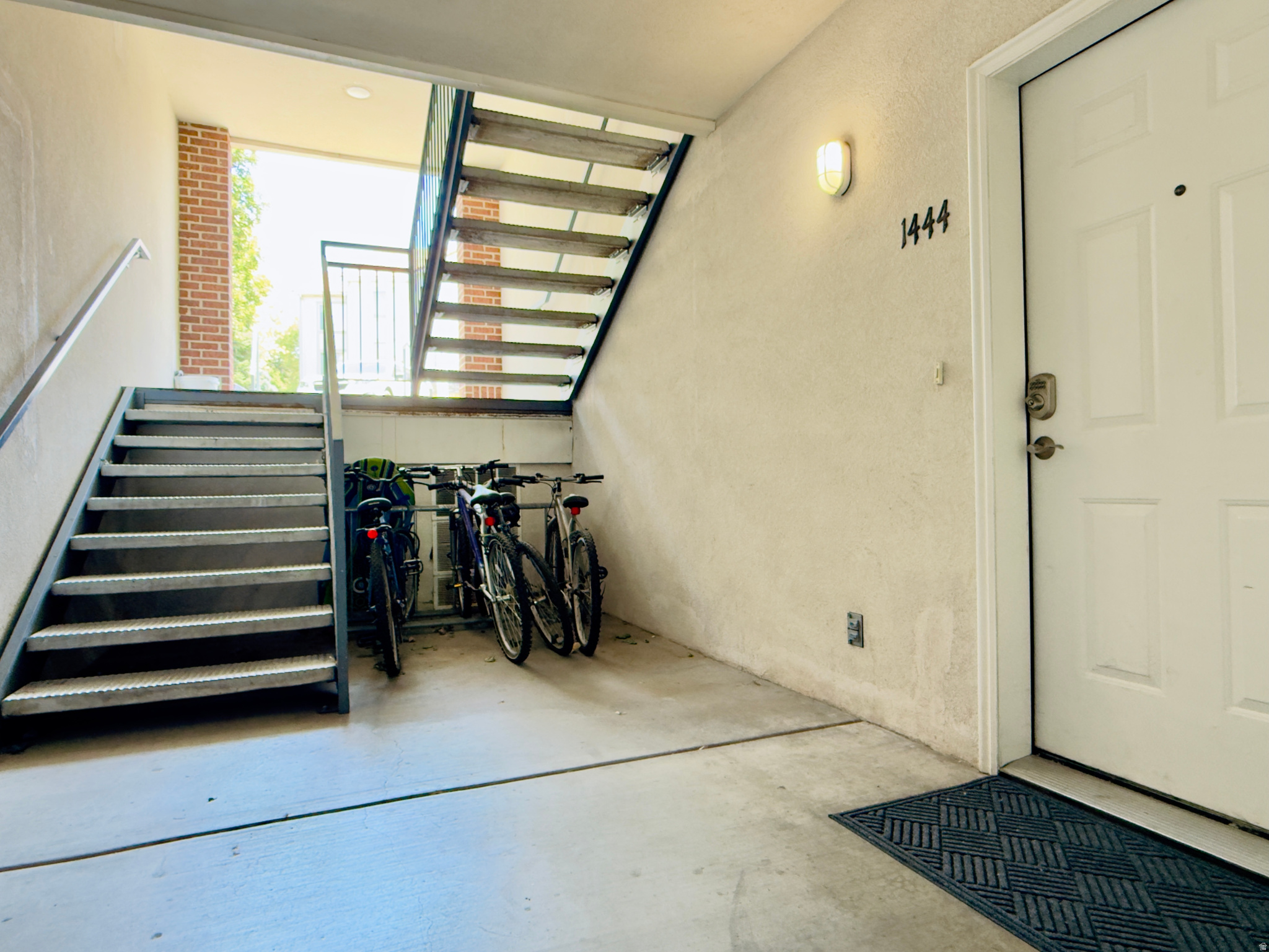LAKERIDGE - Residential