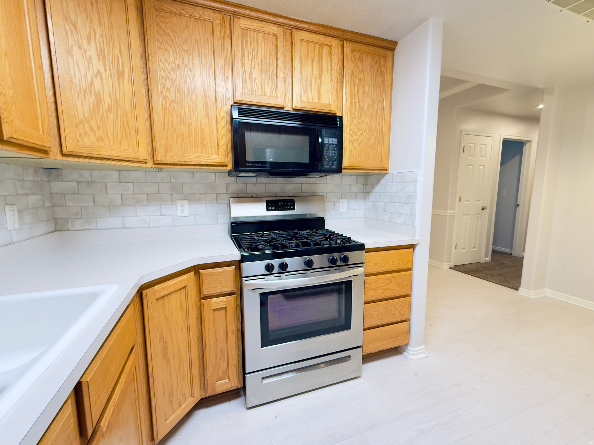 LAKERIDGE - Residential