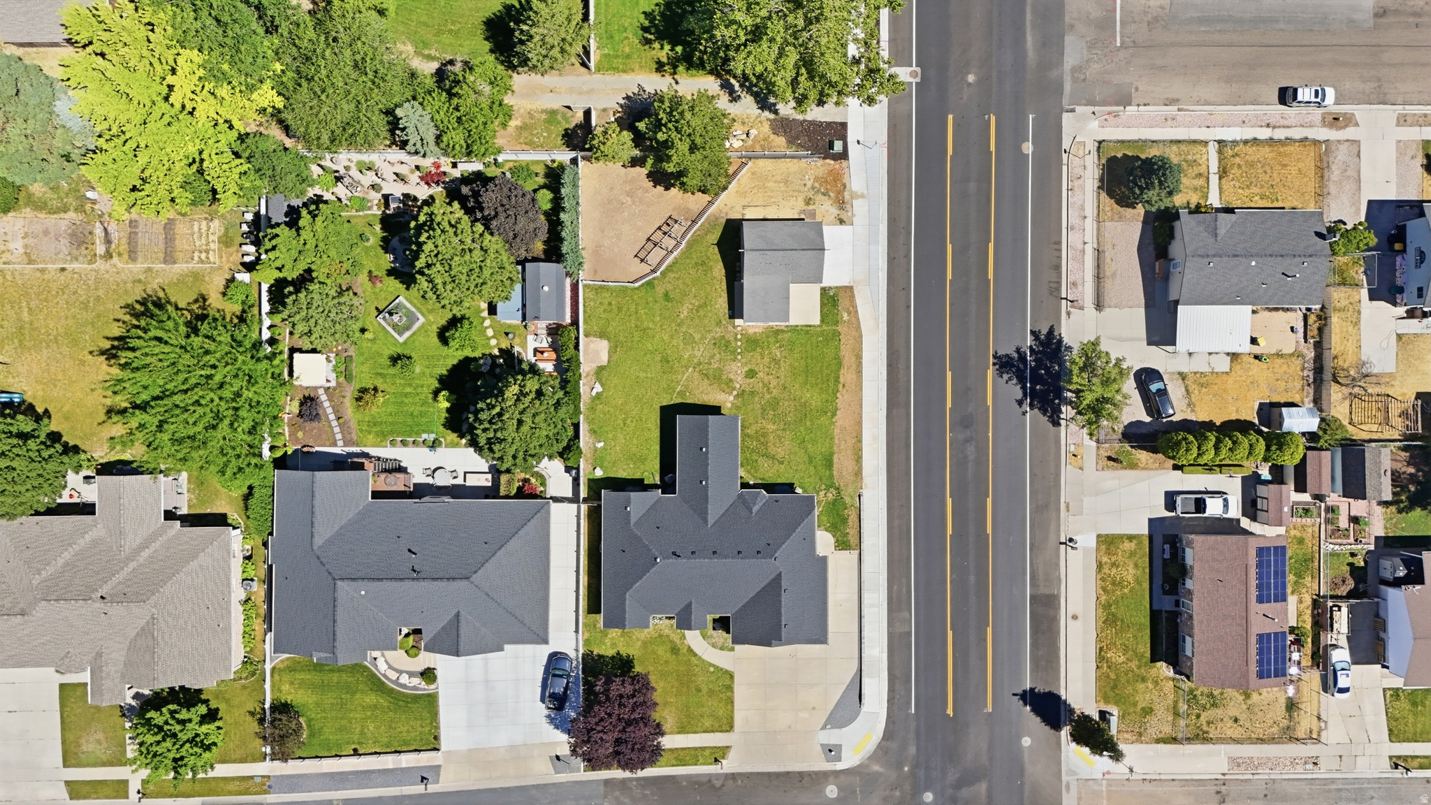 KINGS ROW - Residential