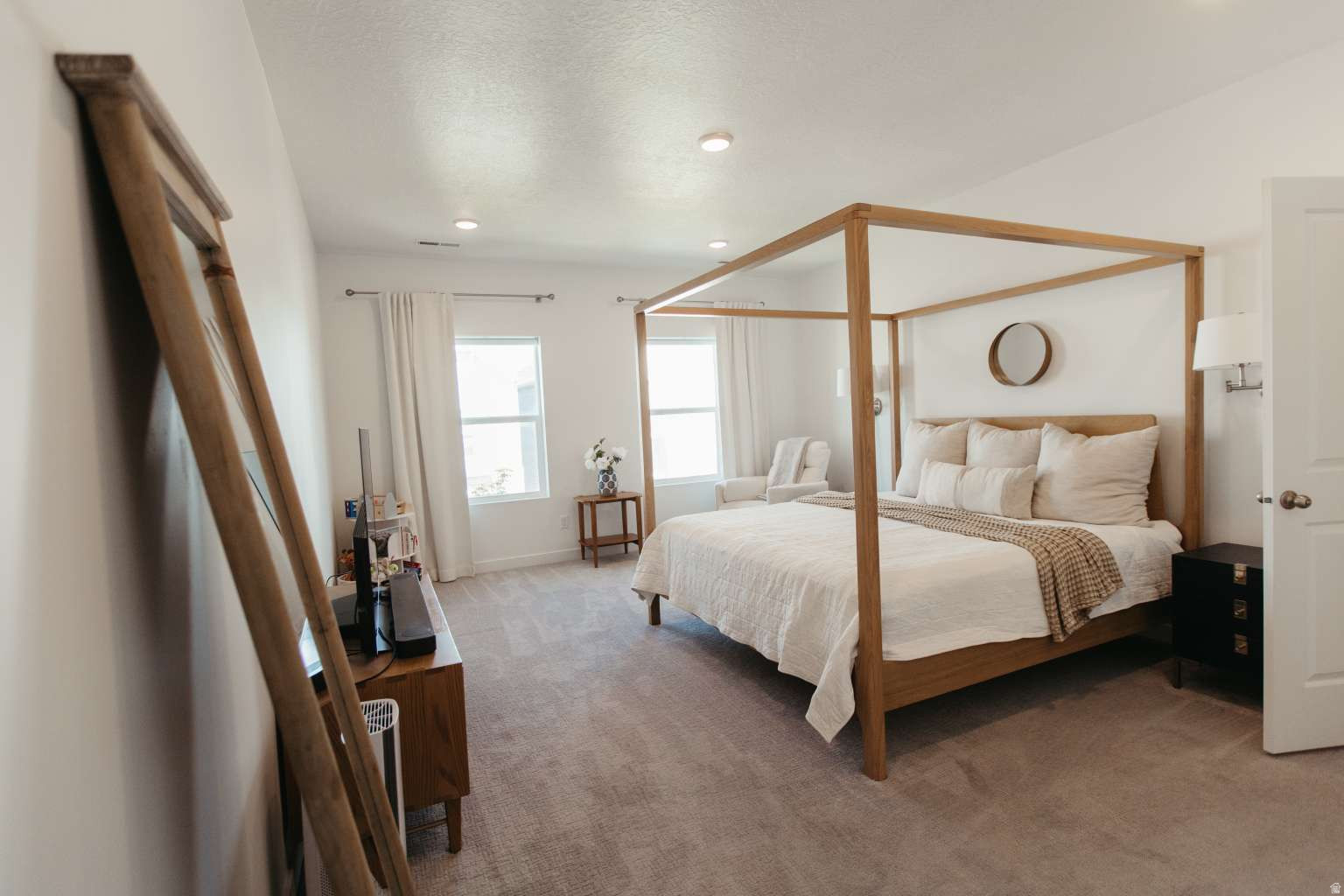 RIDGE - Residential