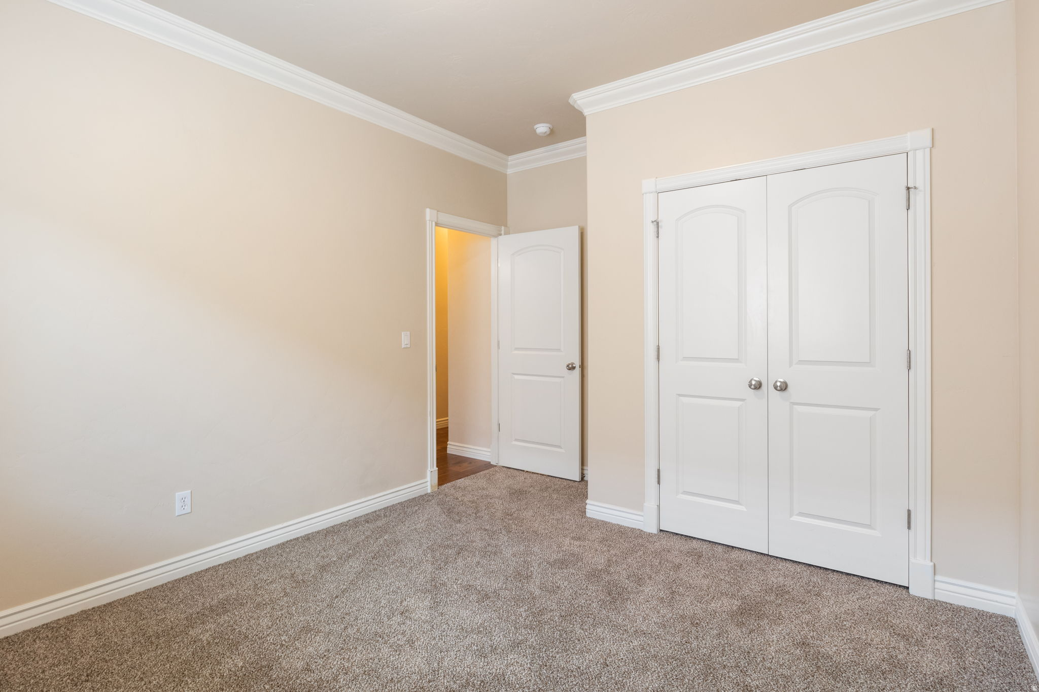 BROOKHAVEN VILLAS - Residential