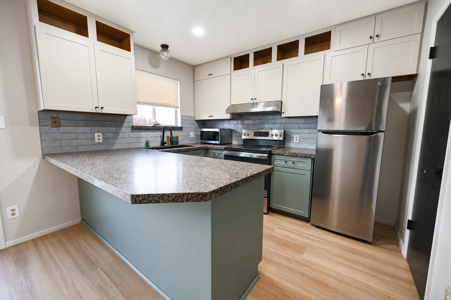 MEADOW VILLAGE - Residential