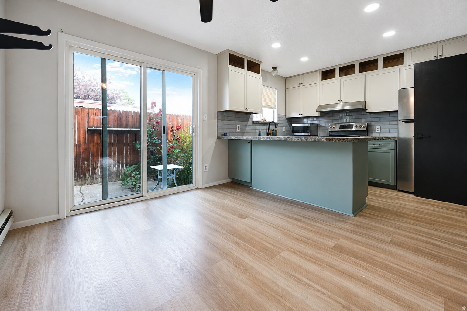 MEADOW VILLAGE - Residential