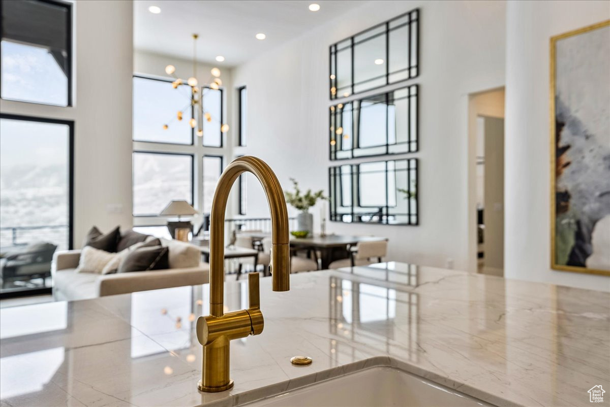 AMANTI LAGO - Residential
