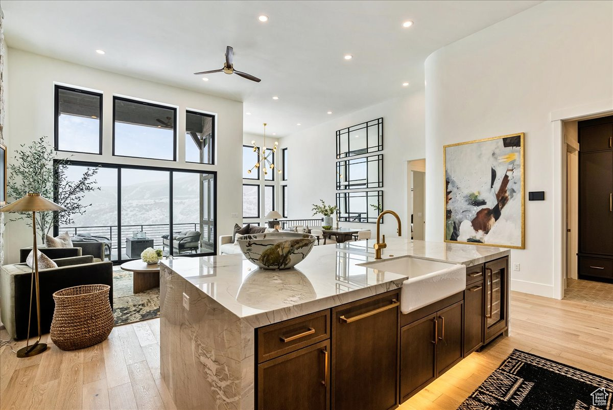 AMANTI LAGO - Residential