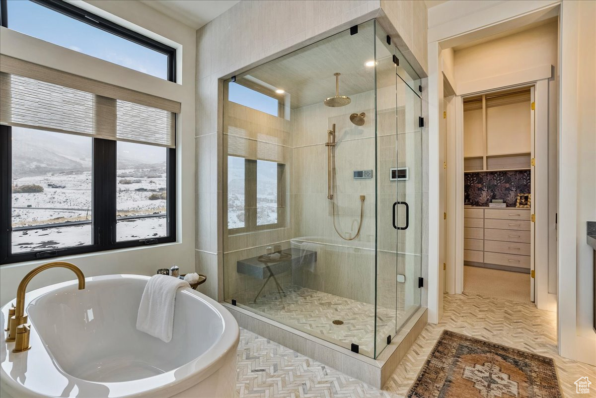 AMANTI LAGO - Residential