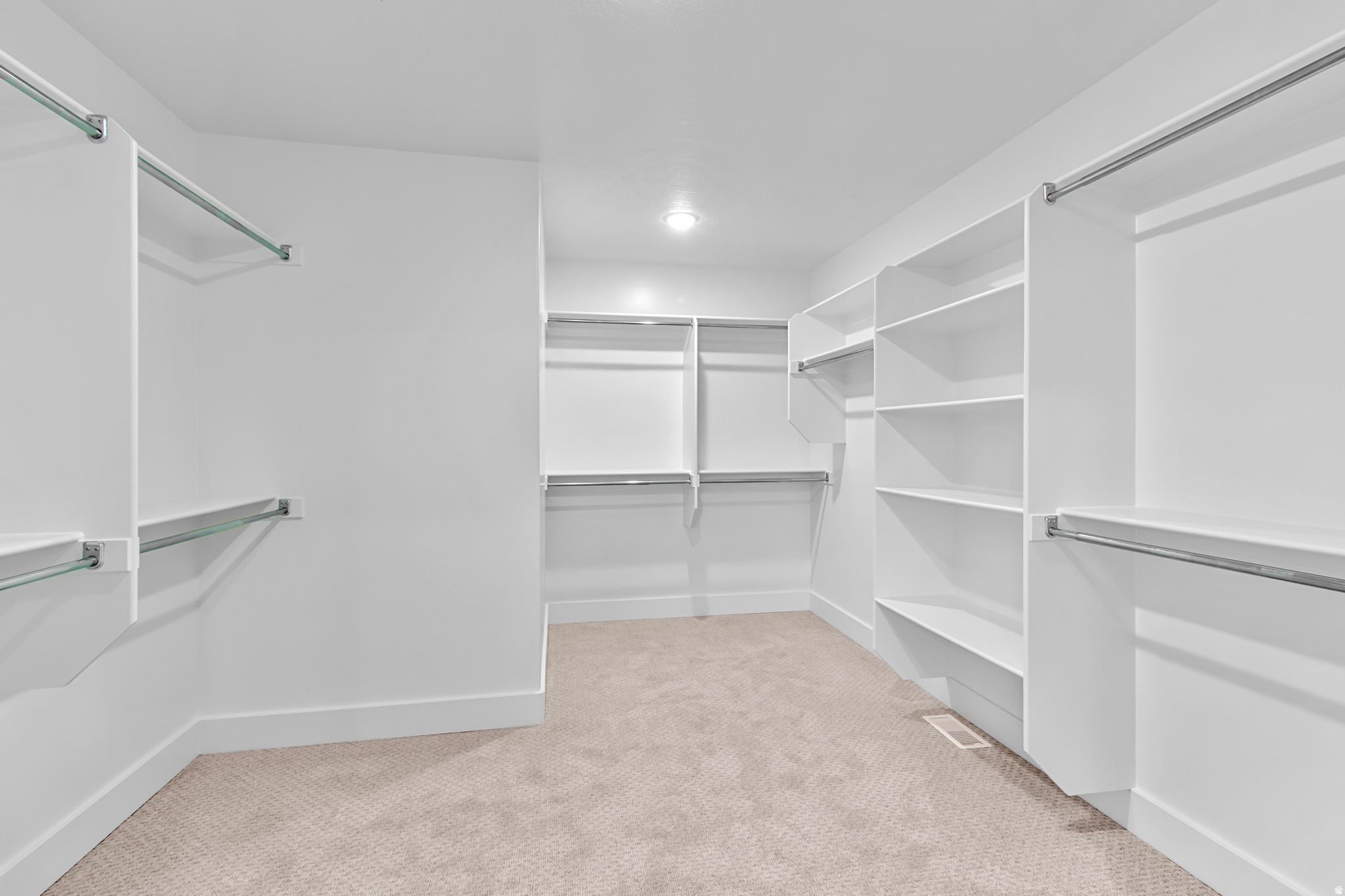ENVISION ESTATES - Residential