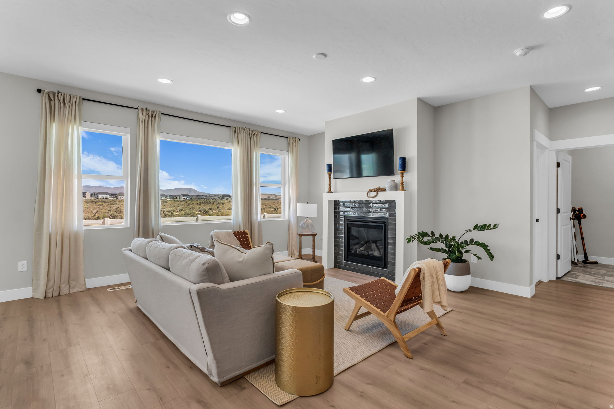 ANTELOPE MEADOWS - Residential