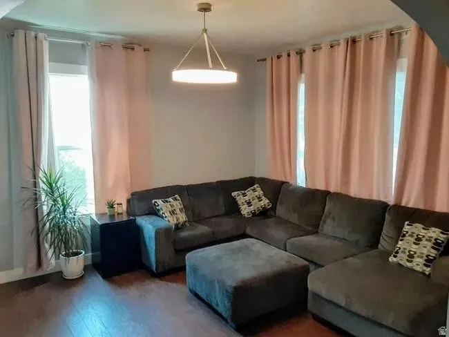 LOGAN CITY - Residential