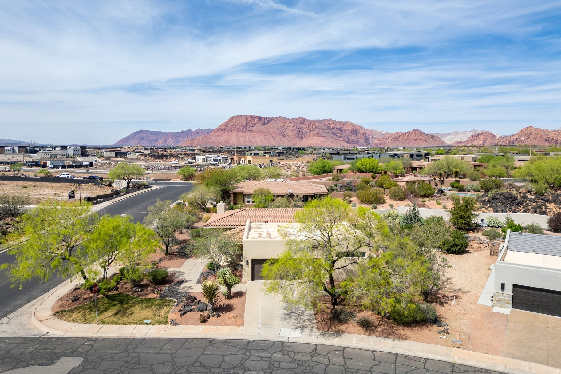 LAVA COVE AT ENTRADA - Residential