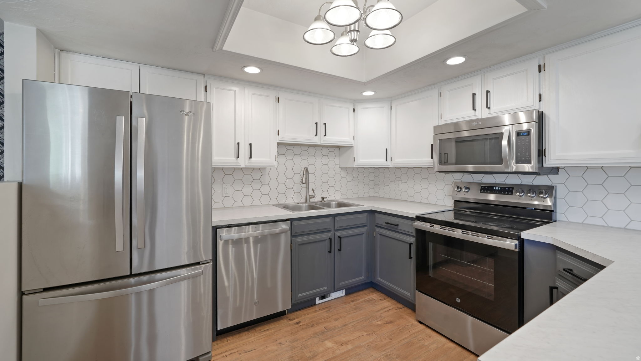 MEADOW CROSSING - Residential