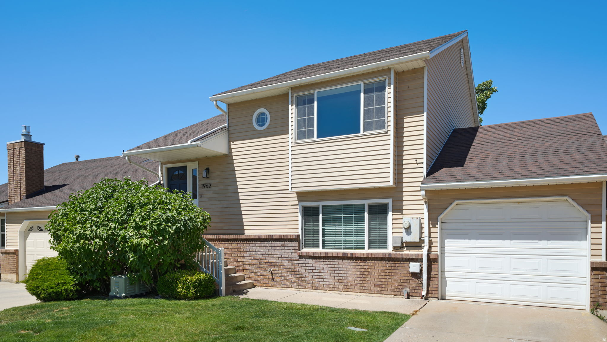 MEADOW CROSSING - Residential