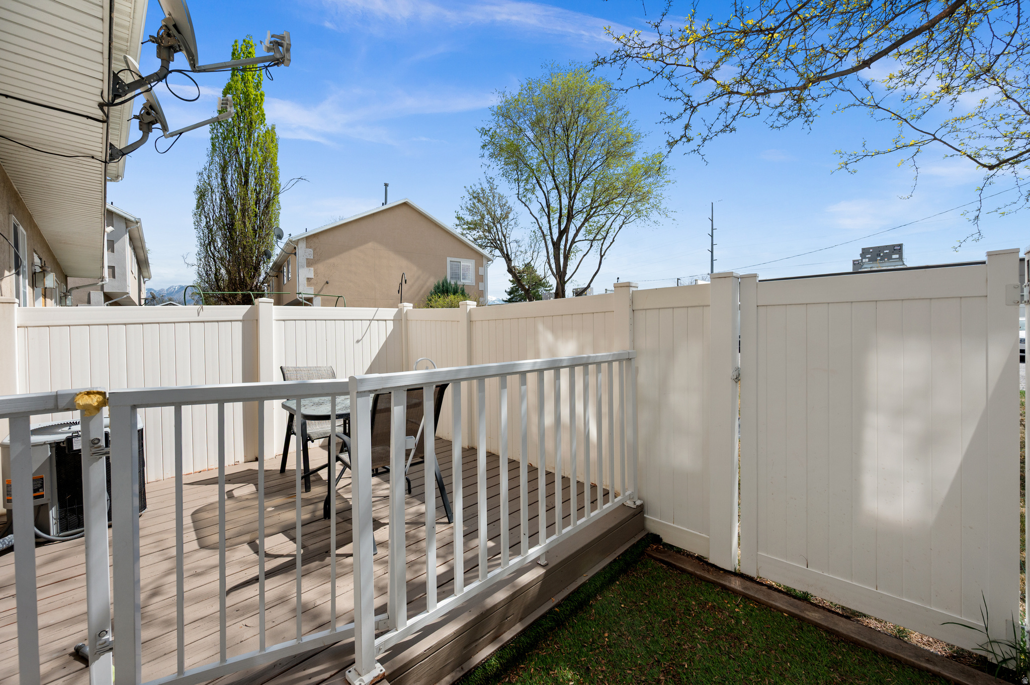 TAYLORSVILLE TERRACE CONDOMINIUMS - Residential