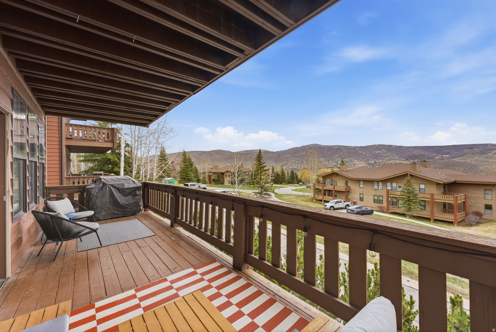 PINEBROOK POINTE CONDOMINIUMS - Residential