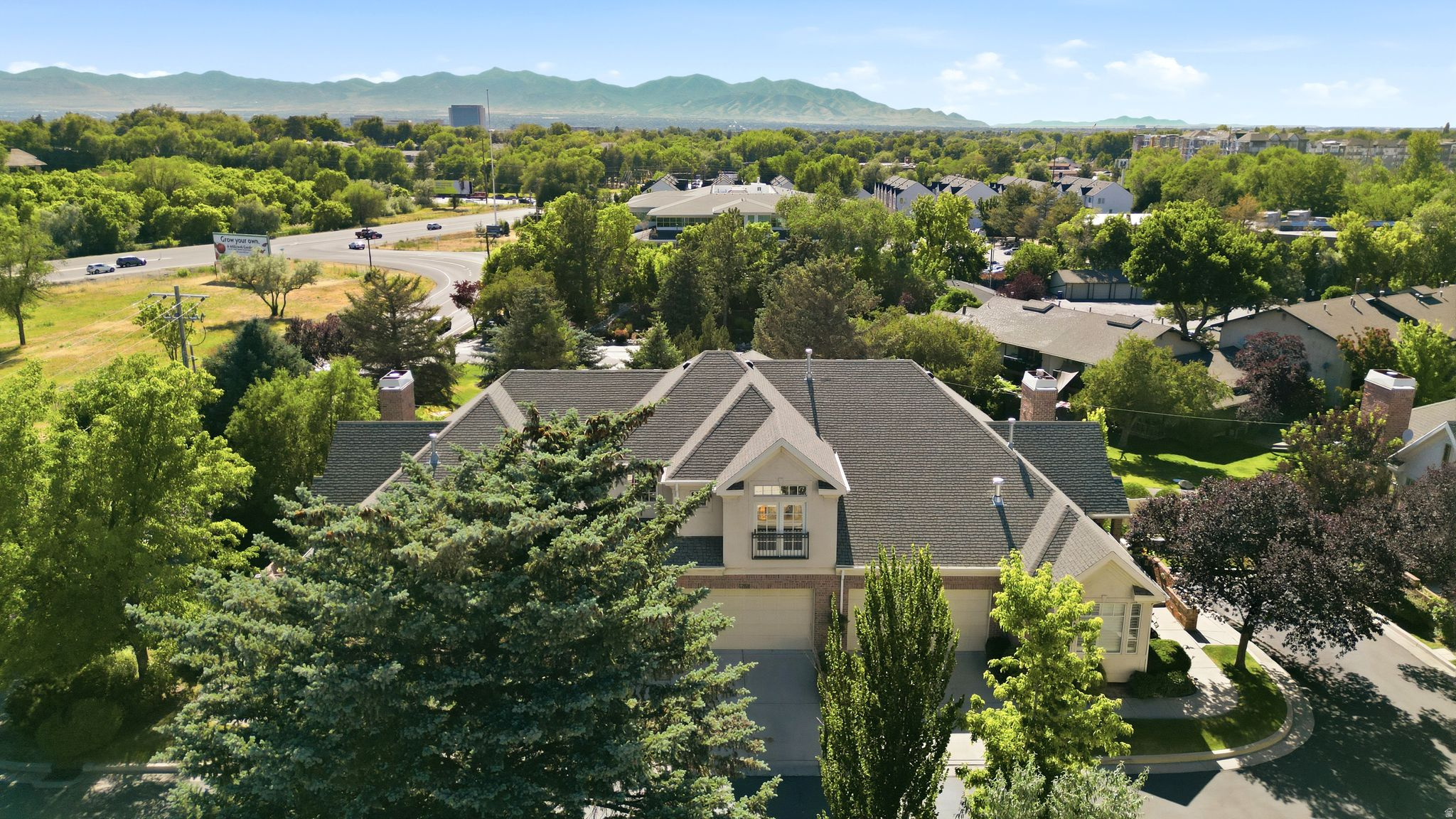 MEADOWS OF HOLLADAY - Residential