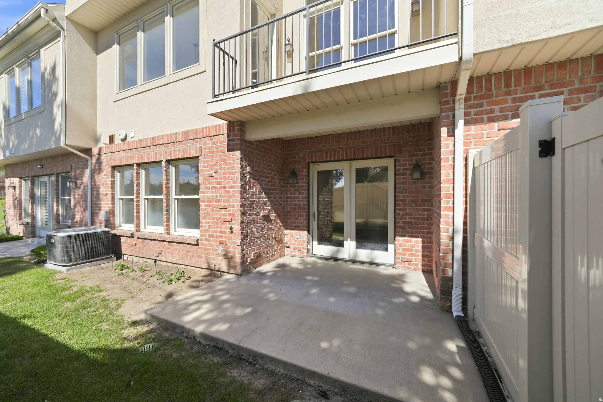 MEADOWS OF HOLLADAY - Residential