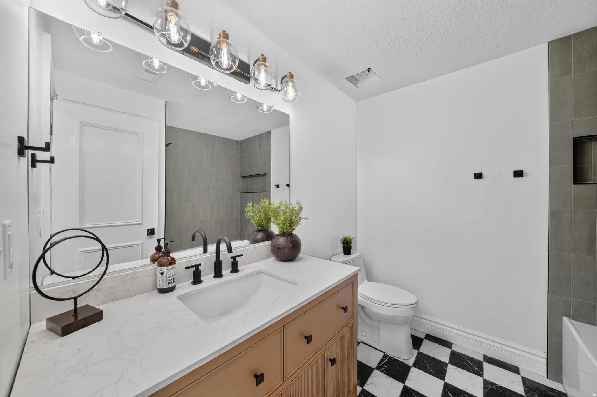 MEADOWS OF HOLLADAY - Residential