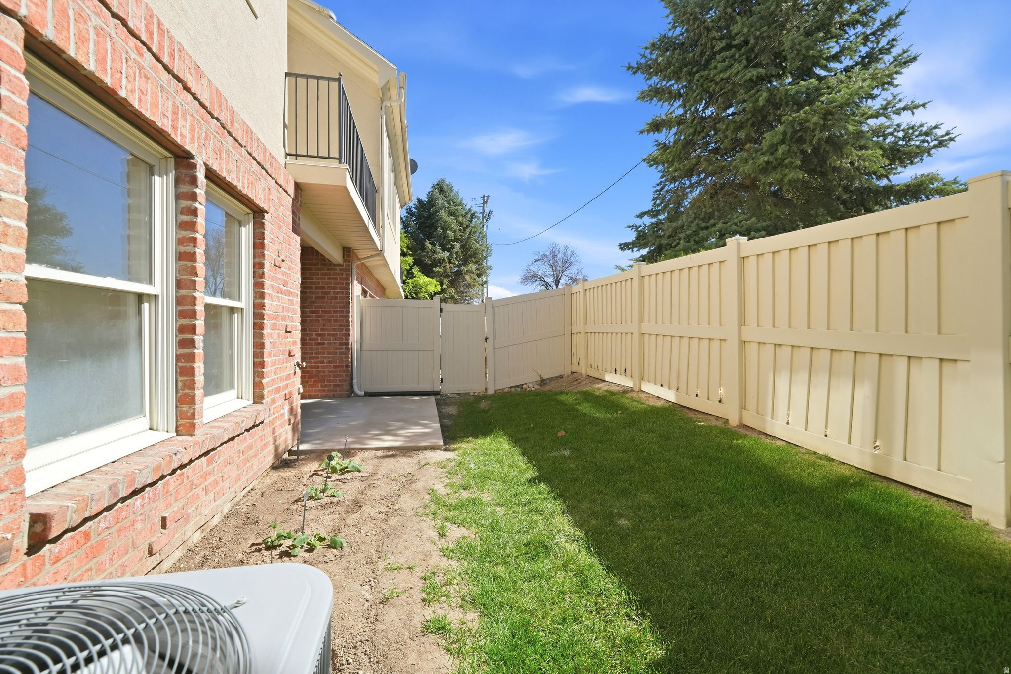 MEADOWS OF HOLLADAY - Residential