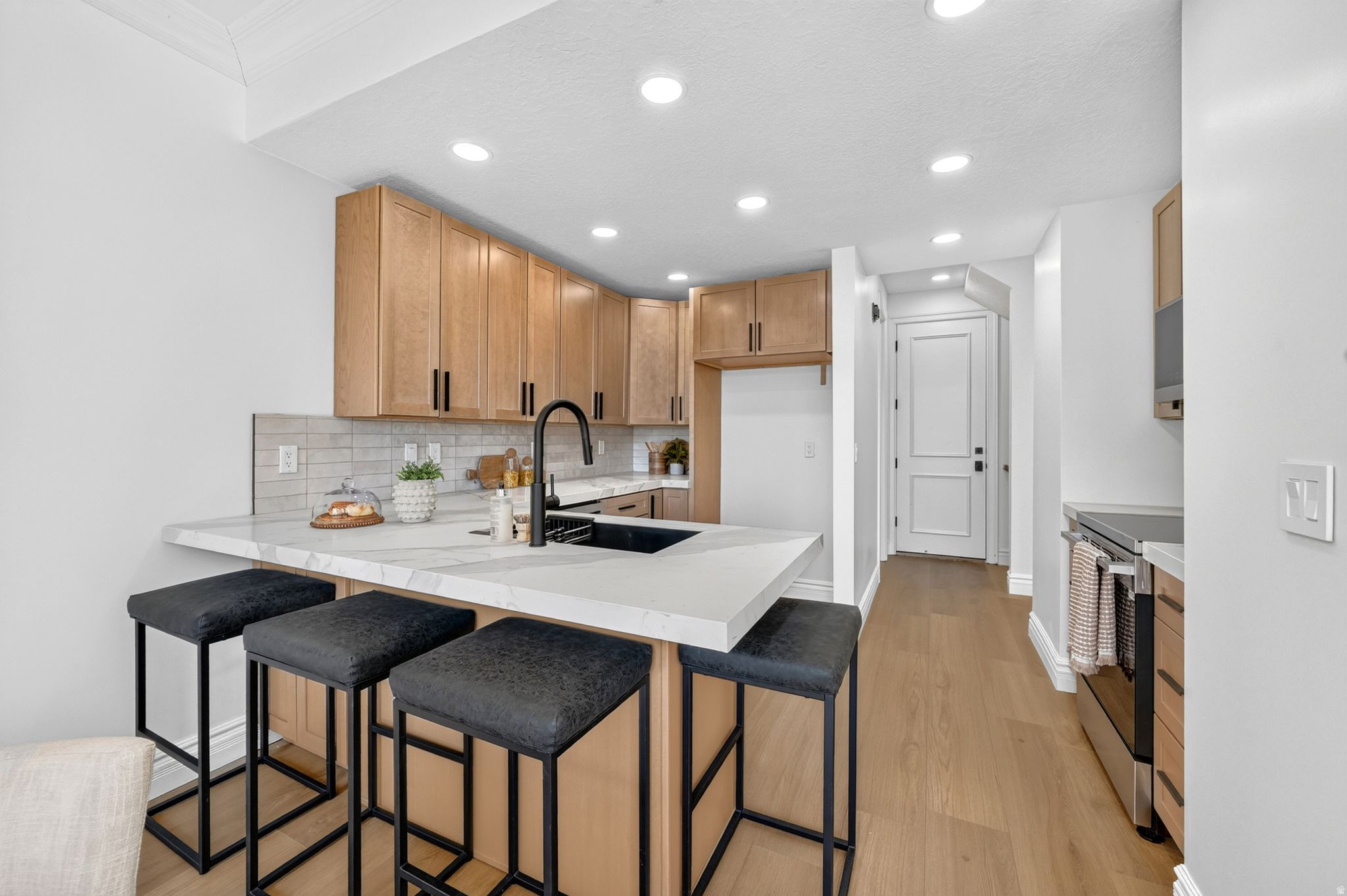 MEADOWS OF HOLLADAY - Residential