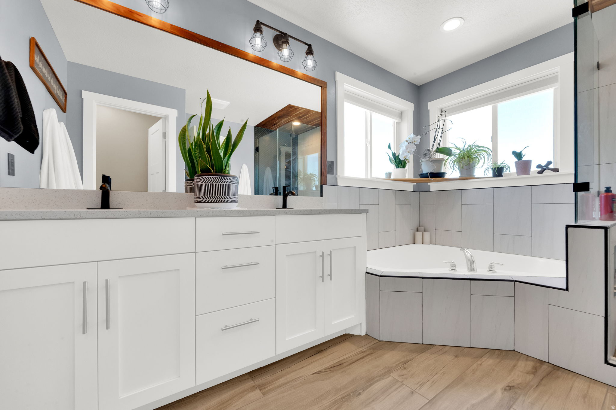 RIDGE - Residential