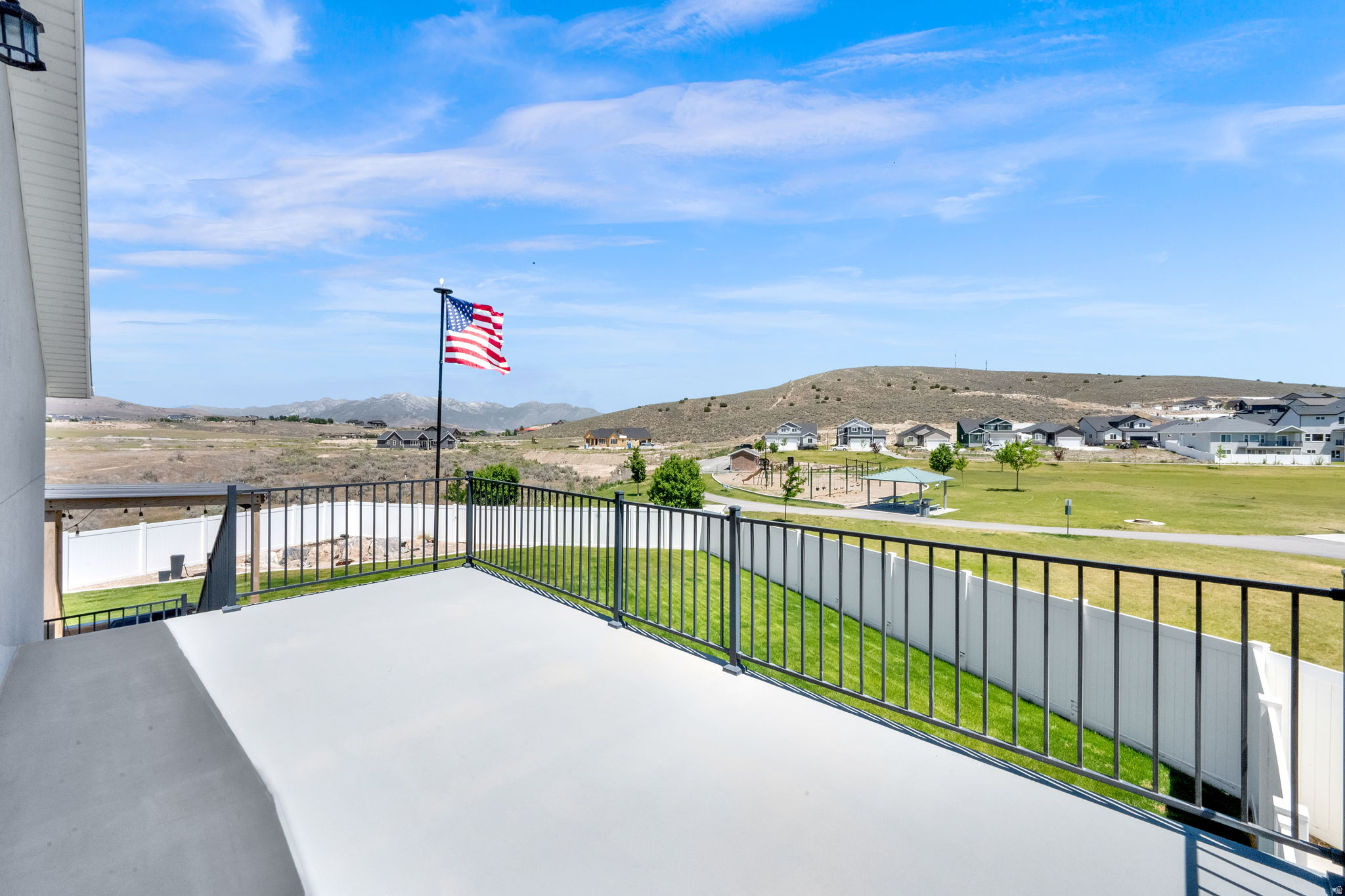 RIDGE - Residential